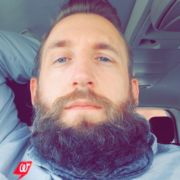 Meet your Posher, Chris - Picture 1 of 1